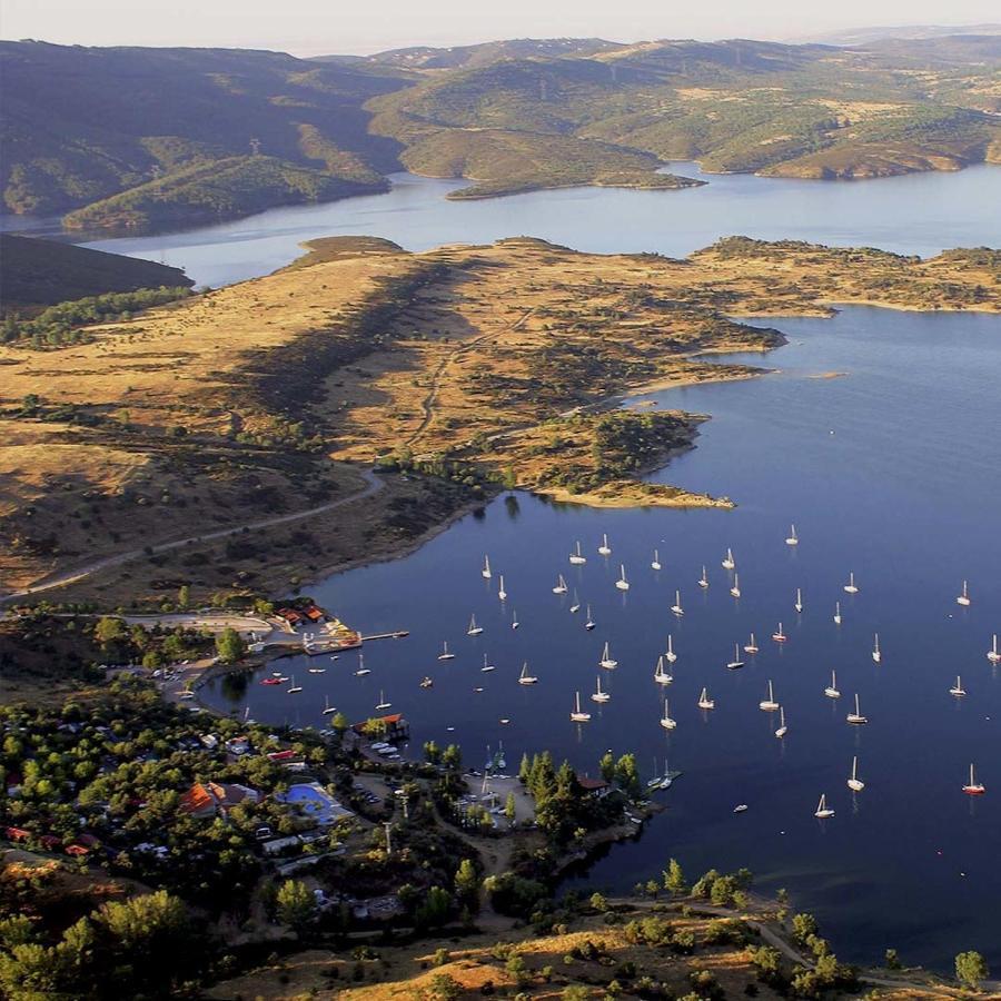 El Lago Cervera de Buitrago Exterior foto